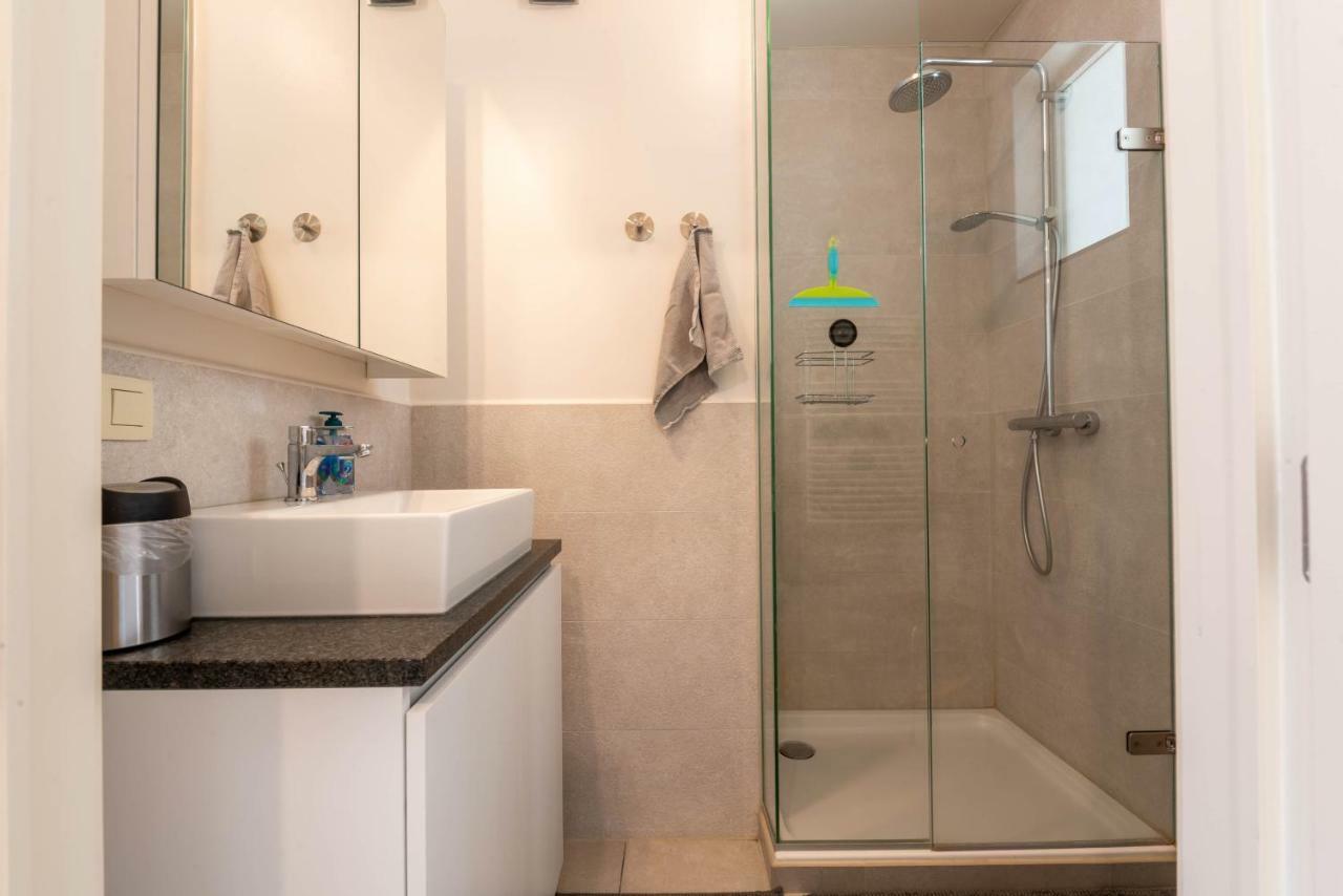 Modern Apartment With Free Parking ออสเทนด์ ภายนอก รูปภาพ